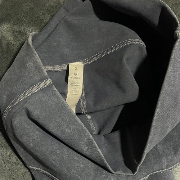 Lululemon Charcoal Leggings - Picture 2 of 3